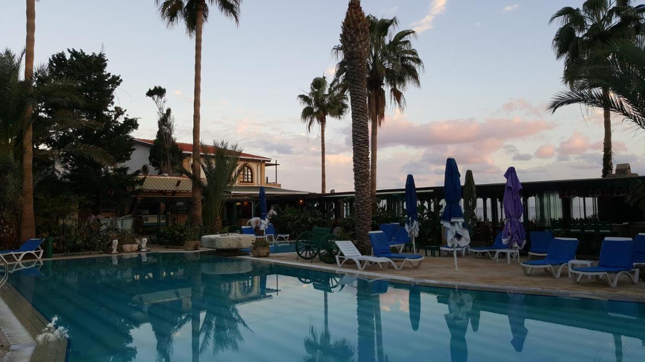 Topset Hotel Agios Georgios (Kyrenia) Exterior foto