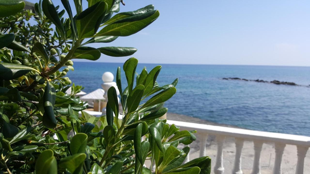 Topset Hotel Agios Georgios (Kyrenia) Exterior foto
