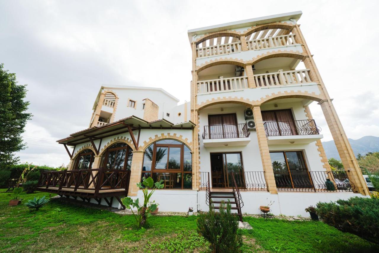 Topset Hotel Agios Georgios (Kyrenia) Exterior foto