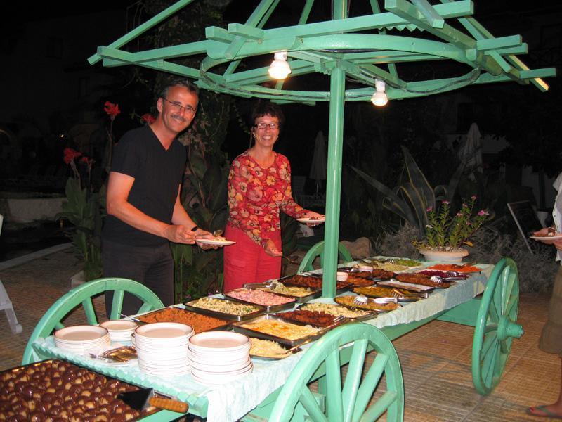 Topset Hotel Agios Georgios (Kyrenia) Exterior foto